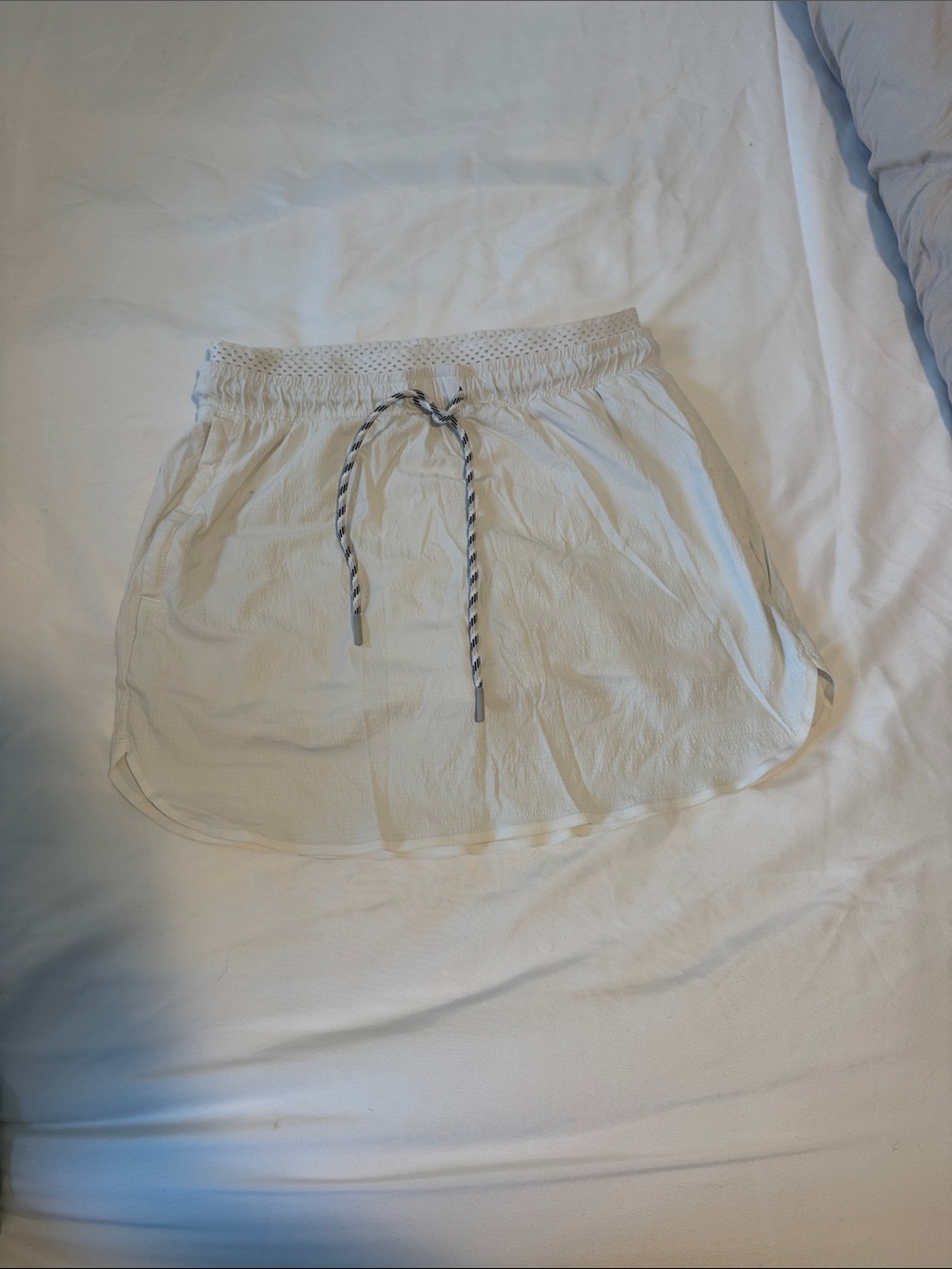 Athleta White Crest Skort